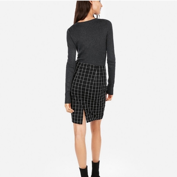 Express black and white skirt size 0 - Picture 2 of 3